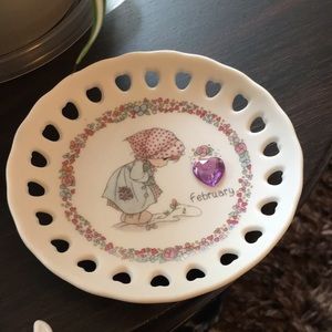 Precious moment February birthstone plate with stand